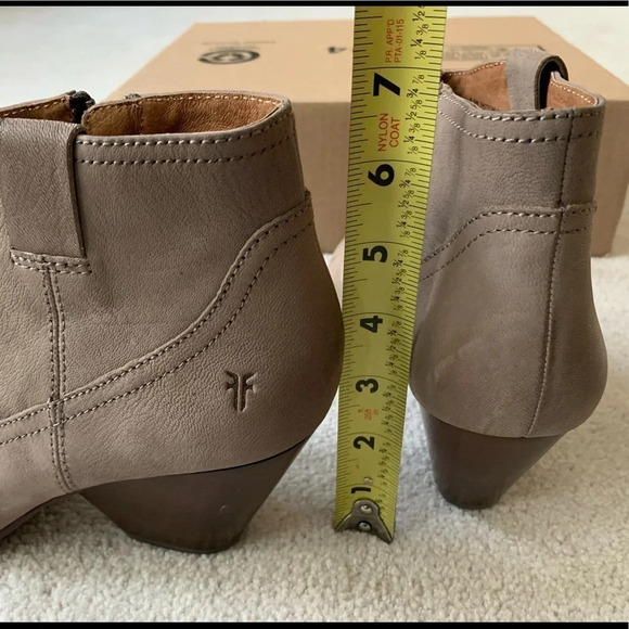 FRYE Allister Smock Ankle Bootie Gray, 8.5 (brownish gray) NEW - Picture 15 of 16